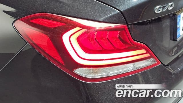 Genesis G70 2018 — Şəkil 29/37