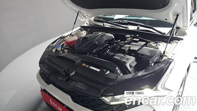 Kia K5 2022 — ფოტო 6/20