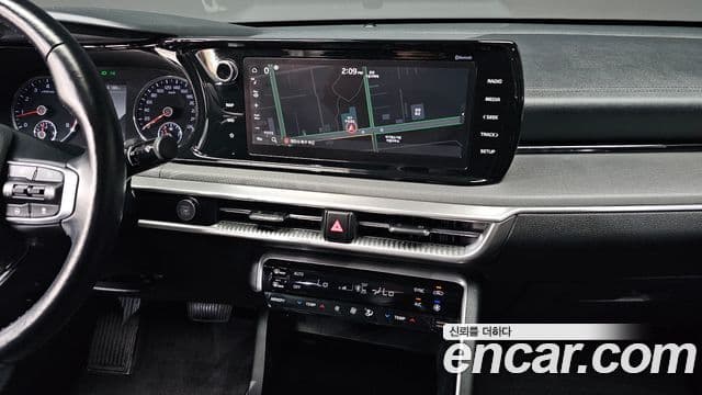 Kia K5 2022 — ფოტო 13/20