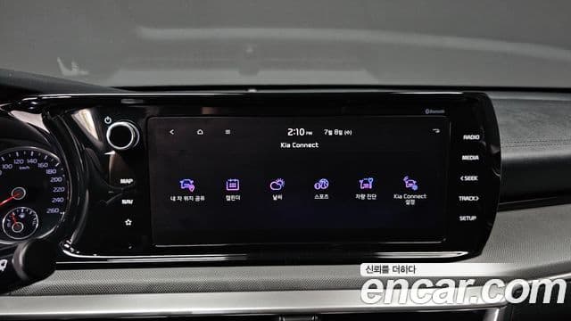 Kia K5 2022 — ფოტო 16/20