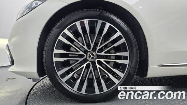 Mercedes-Benz S-Class 2023 — ფოტო 5/20