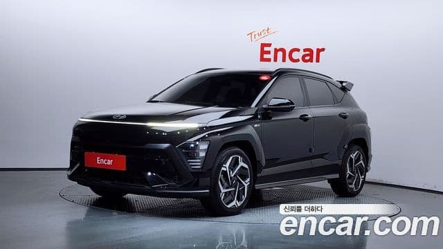 Hyundai Kona 2023 — фото 1 из 20