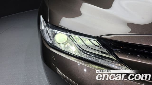 Toyota Camry 2019 — Photo 2/31