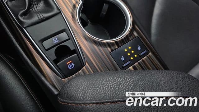 Toyota Camry 2019 — Photo 31/31