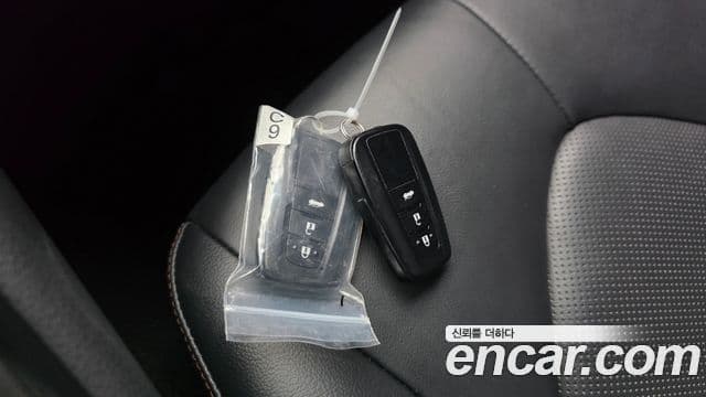 Toyota Camry 2019 — Photo 16/31