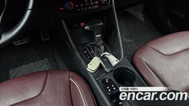 Kia Niro 2020 — фото 9 из 20