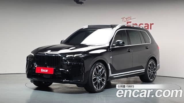 BMW X7 2023 — ფოტო 10/20