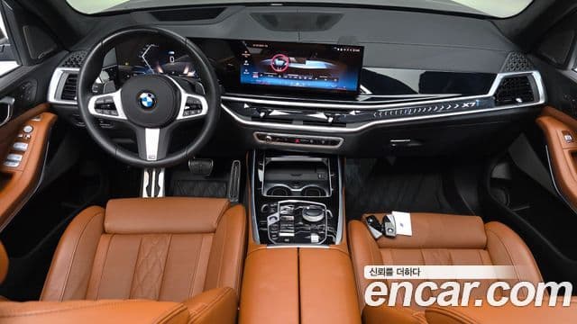 BMW X7 2023 — ფოტო 11/20