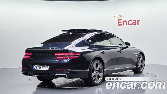 Genesis Electrified G80 2023 — Фото 1/20
