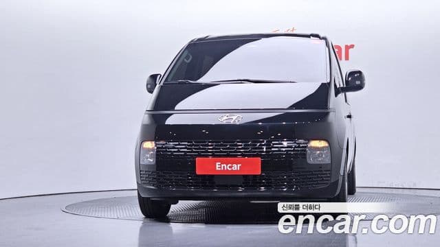 Hyundai Staria 2022 — ფოტო 3/20