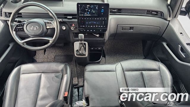 Hyundai Staria 2022 — ფოტო 7/20