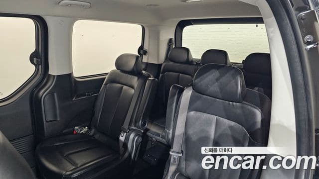 Hyundai Staria 2022 — ფოტო 13/20