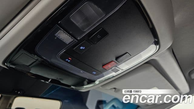 Hyundai Staria 2022 — ფოტო 19/20