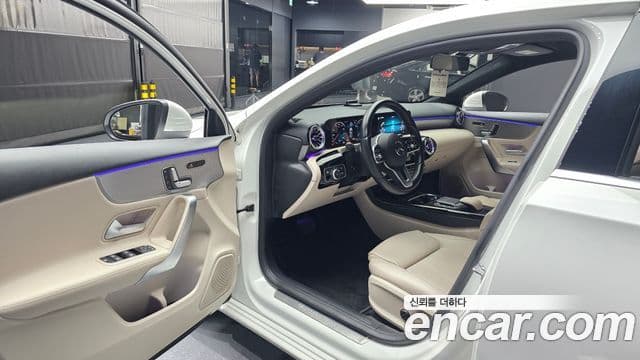 Mercedes-Benz A-Class 2022 — Фото 10/20