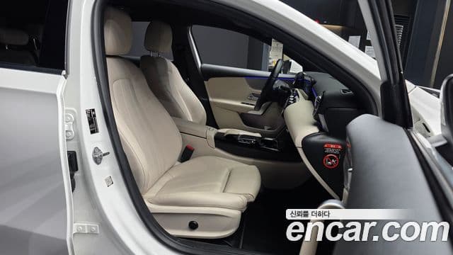 Mercedes-Benz A-Class 2022 — Фото 11/20