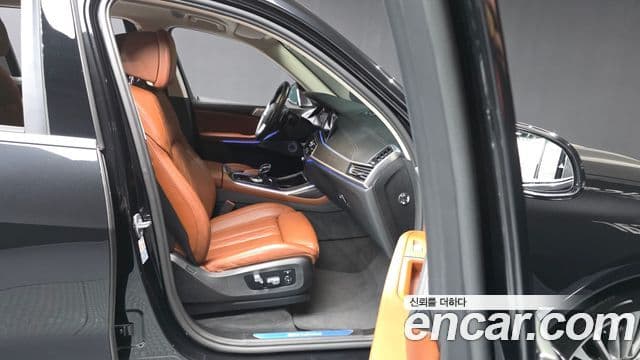 BMW X7 2021 — Şəkil 11/20