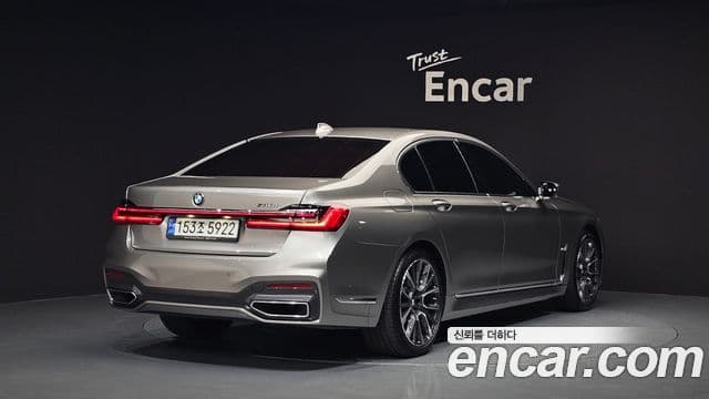 BMW 7 Series 2020 — фото 2 из 20