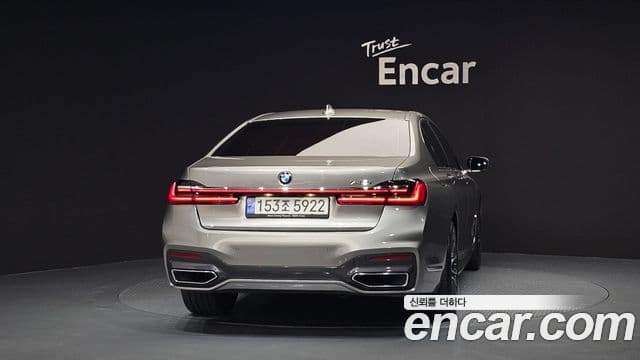 BMW 7 Series 2020 — ფოტო 4/20