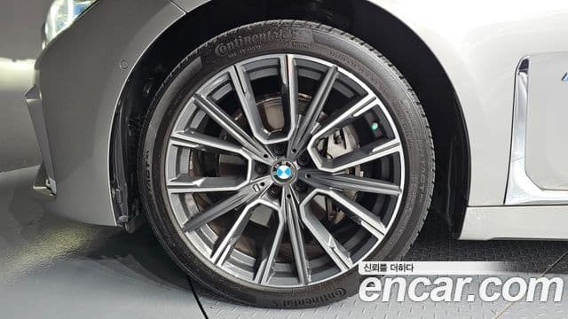 BMW 7 Series 2020 — ფოტო 5/20