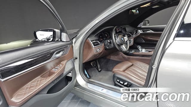 BMW 7 Series 2020 — ფოტო 10/20