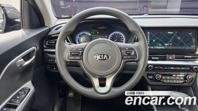 Kia Niro 2020 — Фото 13/20