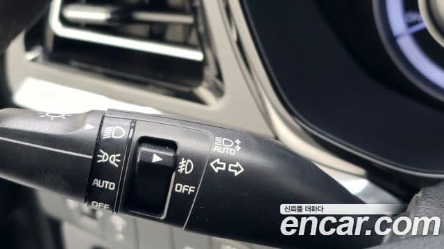 Kia Niro 2020 — Фото 18/20
