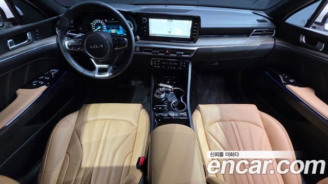 Kia K5 2023 — ფოტო 7/20