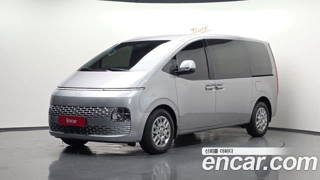 Hyundai Staria, 2025