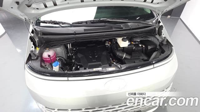 Hyundai Staria 2025 — Şəkil 6/20