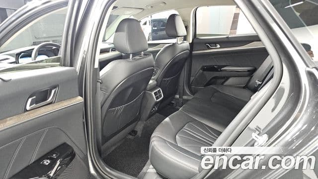Kia K5 2021 — Şəkil 12/20