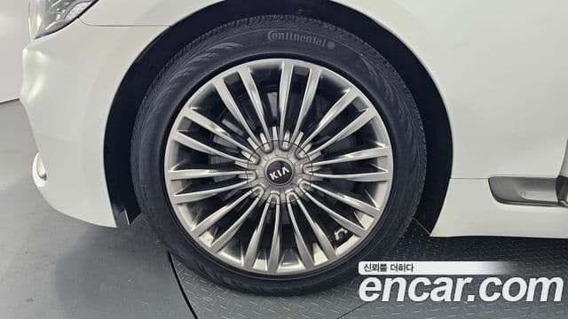 Kia The K9 2018 — ფოტო 4/20