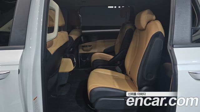 Kia Carnival 2022 — Şəkil 12/20