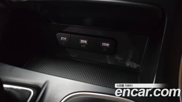 Kia Carnival 2022 — Şəkil 16/20
