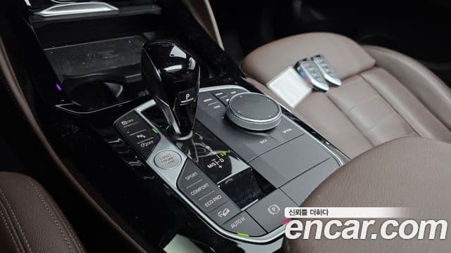 BMW X4 2022 — фото 9 из 20