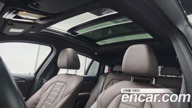 BMW X4 2022 — фото 18 из 20