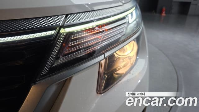 Kia Seltos 2022 — Şəkil 28/30