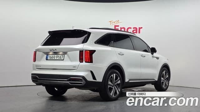 Kia Sorento 2023 — фото 2 из 20