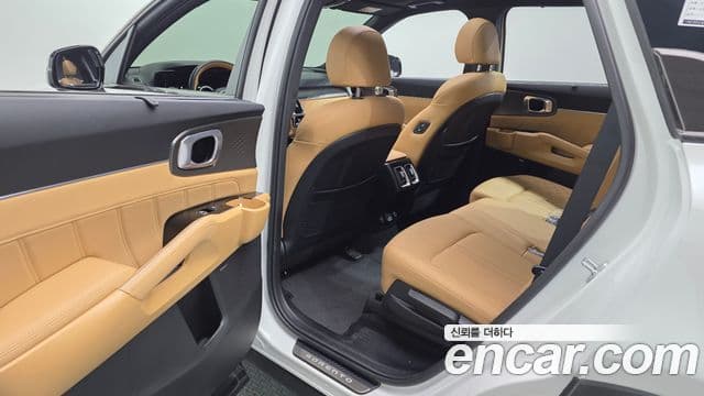 Kia Sorento 2023 — Şəkil 12/20