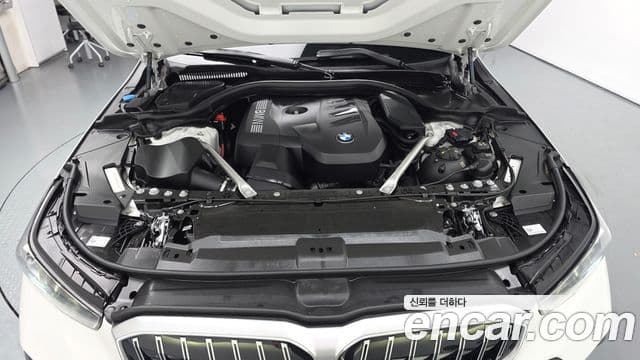 BMW 5 Series 2025 — Фото 6/20