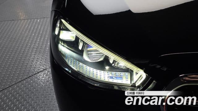 Mercedes-Benz S-Class 2021 — ფოტო 28/31