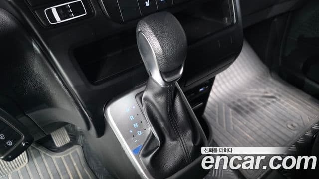 Hyundai Staria 2022 — Şəkil 9/20