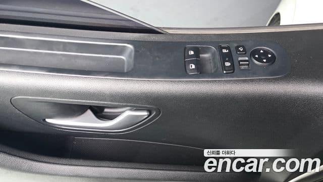 Hyundai Staria 2022 — Şəkil 18/20