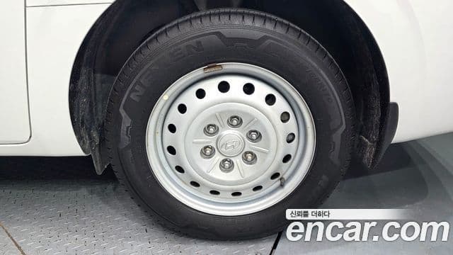 Hyundai Staria 2022 — Photo 16/30