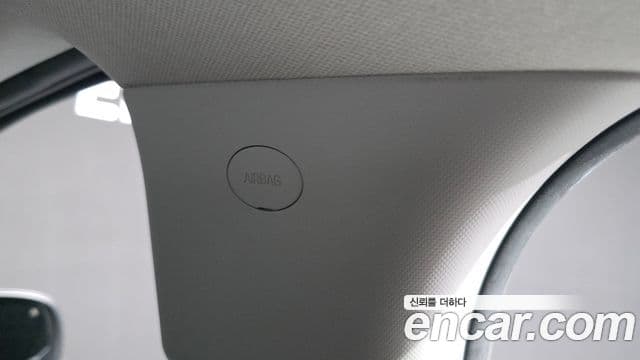 Hyundai Staria 2022 — Photo 25/30