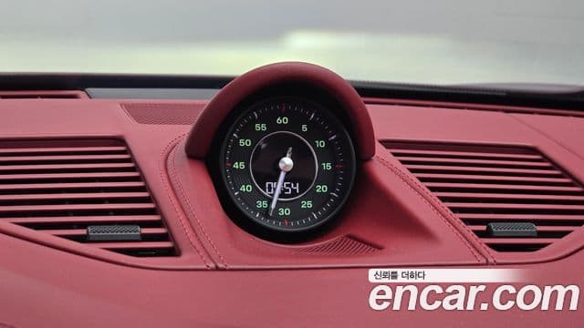 Porsche 911 2021 — ფოტო 17/20