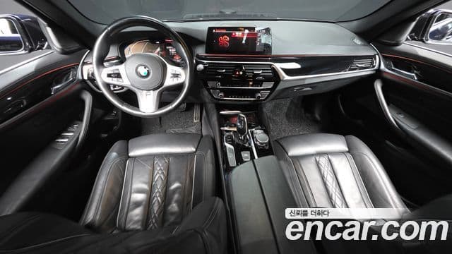 BMW 5 Series 2020 — ფოტო 7/20