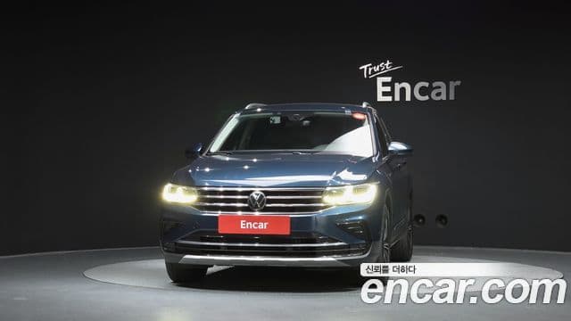 Volkswagen Tiguan 2022 — ფოტო 3/20