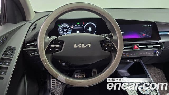Kia Niro 2022 — фото 13 из 20