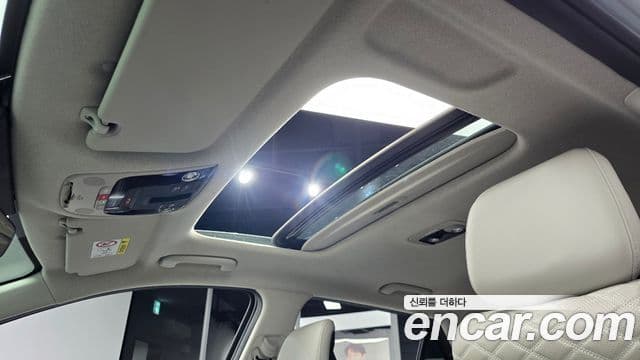 Kia Niro 2022 — фото 16 из 20