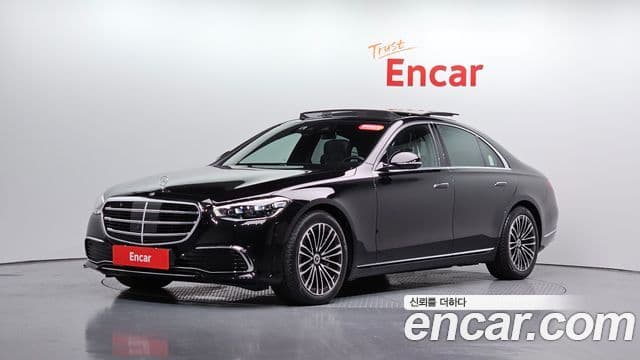Mercedes-Benz S-Class 2025 — Photo 7/33